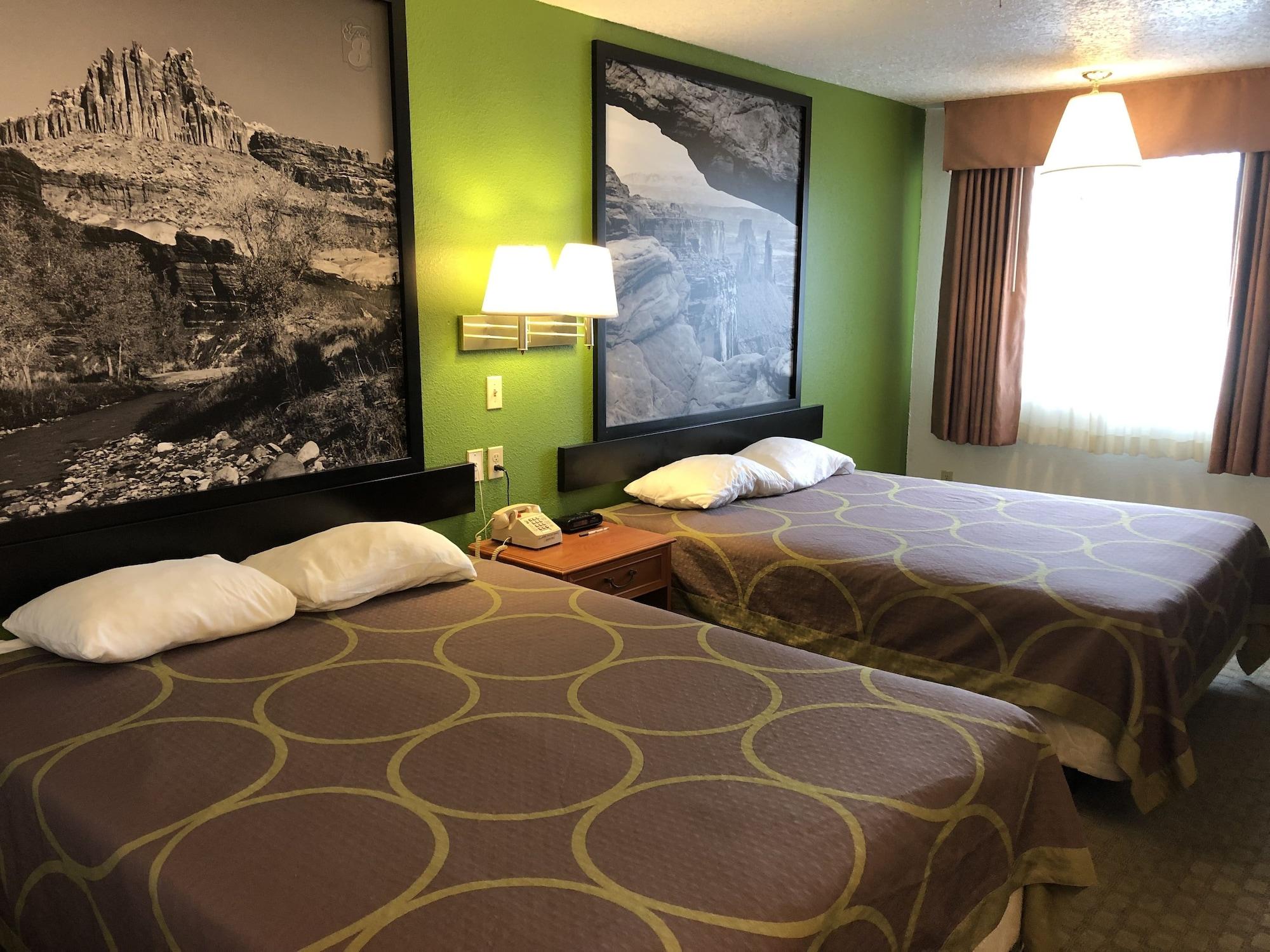 Motel Super 8 By Wyndham Price Esterno foto