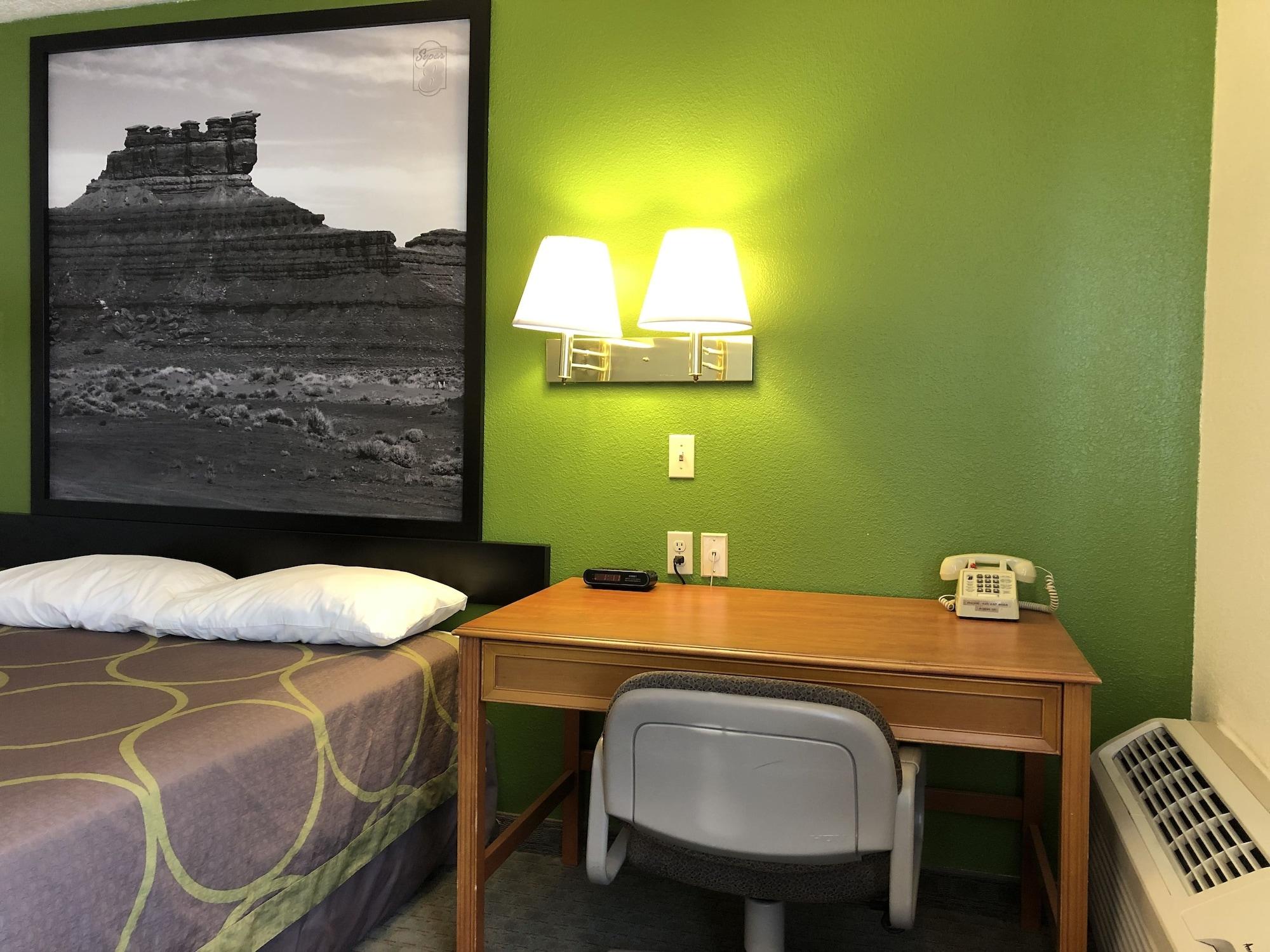 Motel Super 8 By Wyndham Price Esterno foto