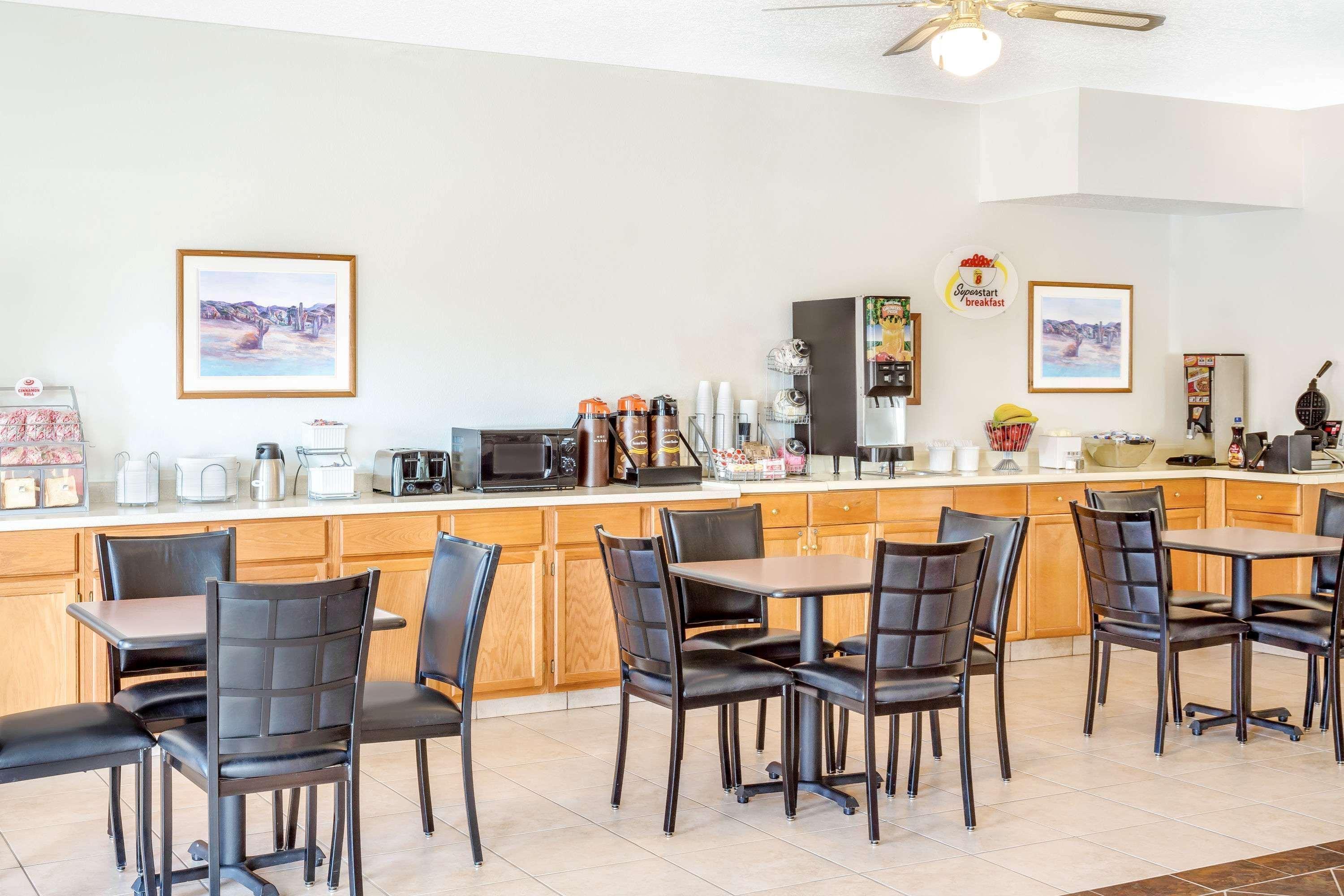 Motel Super 8 By Wyndham Price Esterno foto