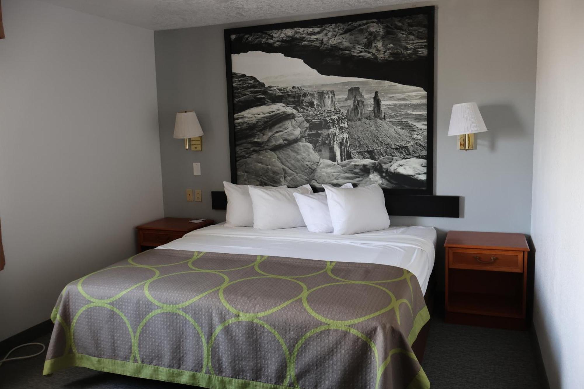 Motel Super 8 By Wyndham Price Esterno foto