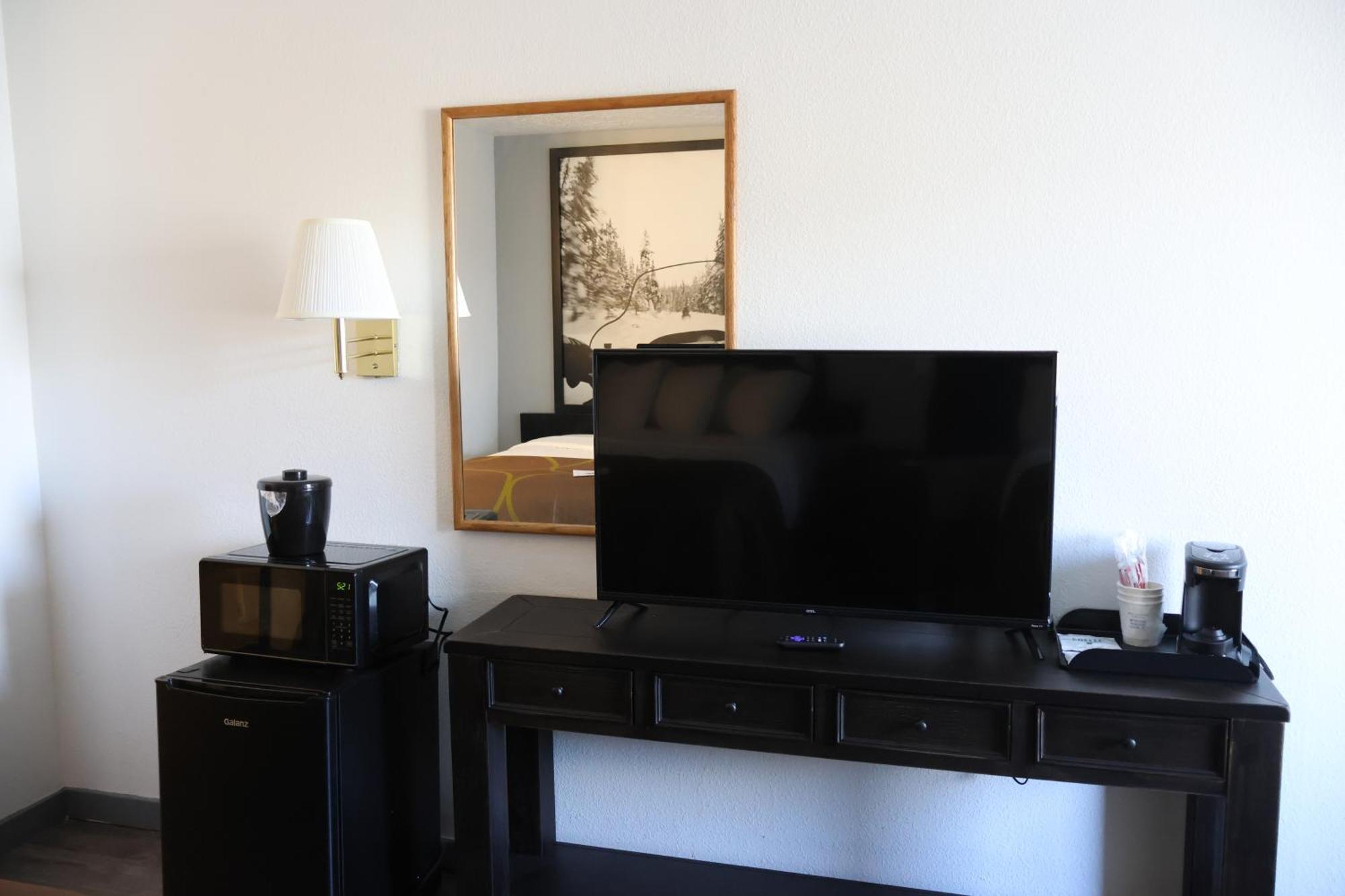 Motel Super 8 By Wyndham Price Esterno foto