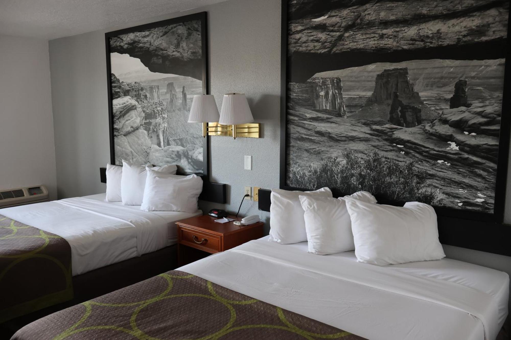 Motel Super 8 By Wyndham Price Esterno foto